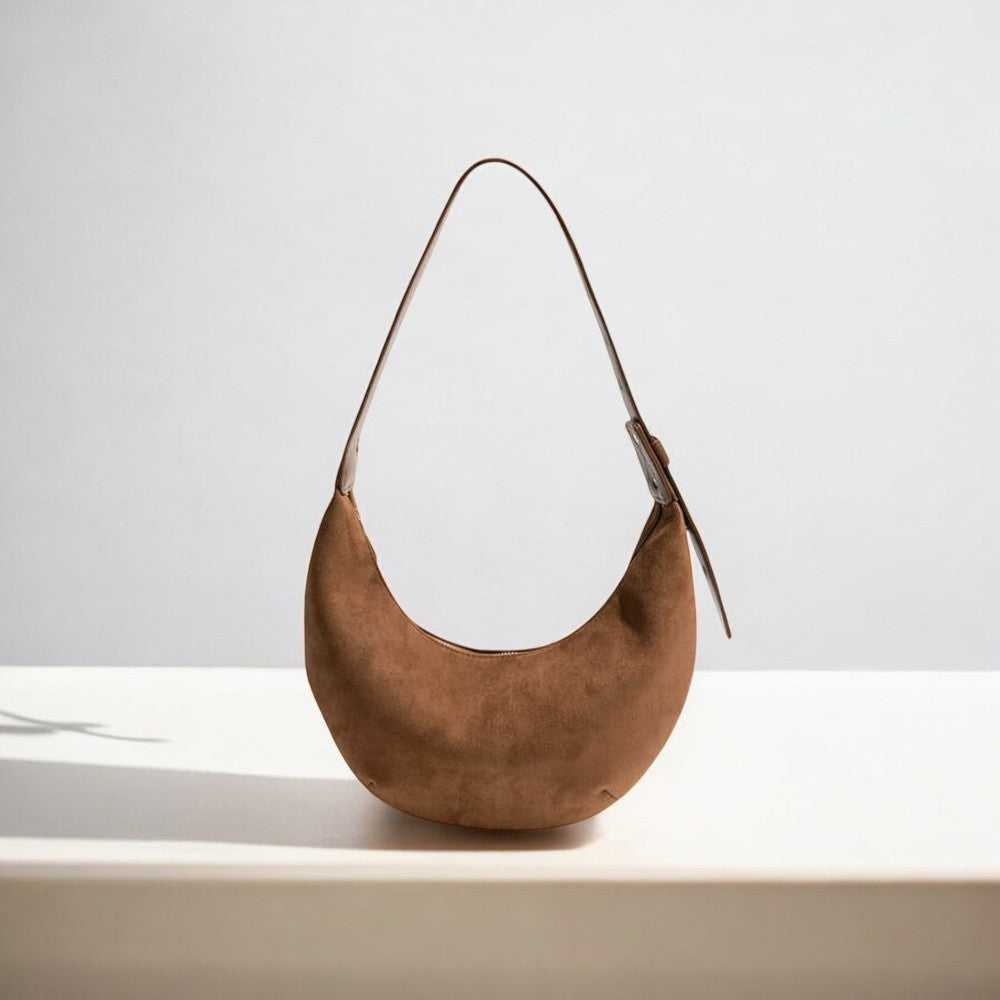 Bolso de Hombro en Forma de Media Luna con Acabado de Ante