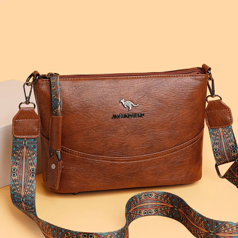 Bolso de hombro de cuero moderno